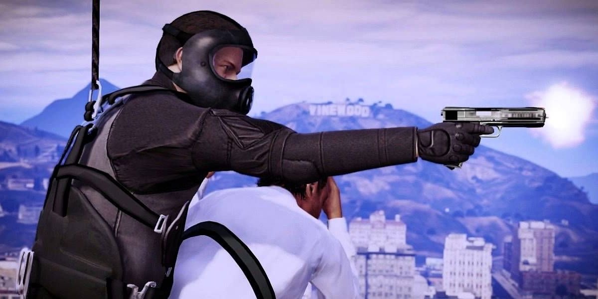 GTA 5 Michael kidnapping a hostage during a mission