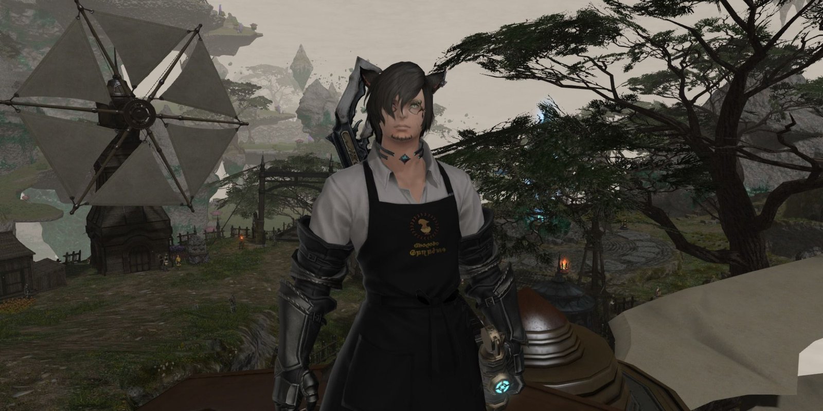 Final Fantasy 14 Machinist wearing a black apron ready to help the player