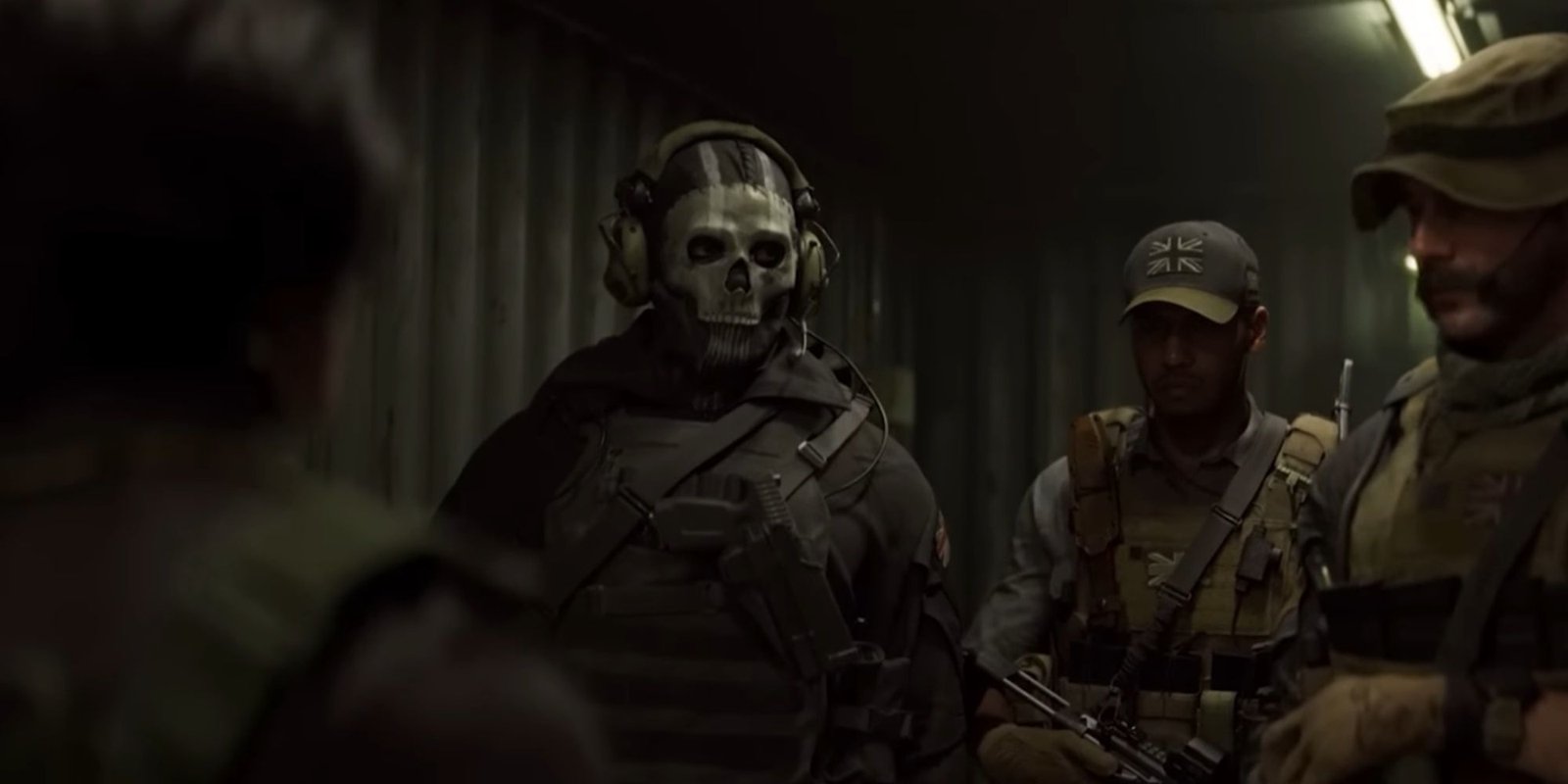 Ghost, Gaz, and Price surrounding Valeria and interrogating her a second time on whether she knew about Hassan's third missile.