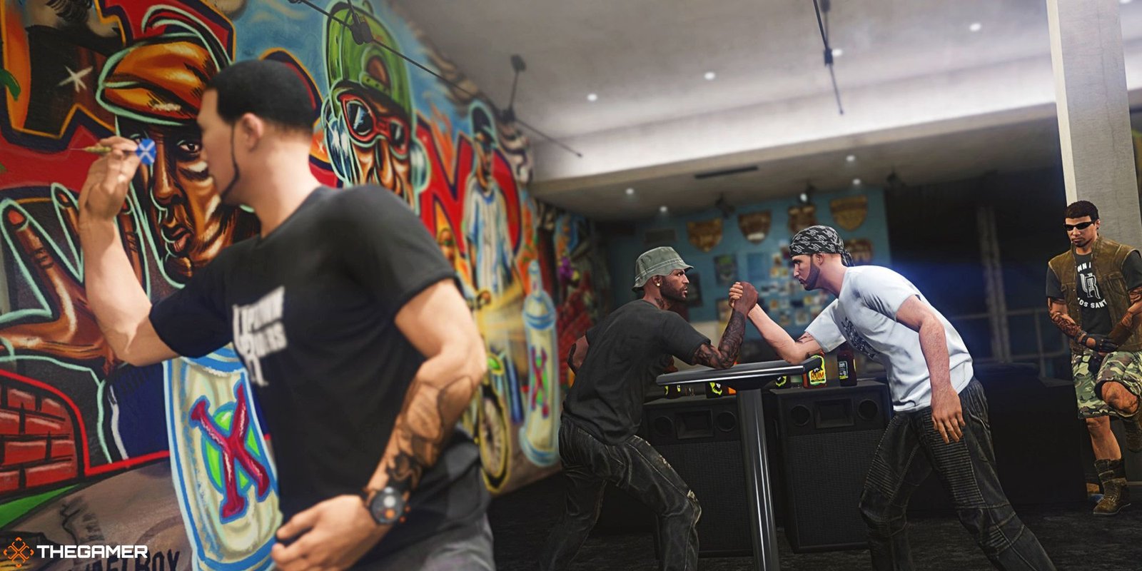 GTA Online - a bunch of men in a bar